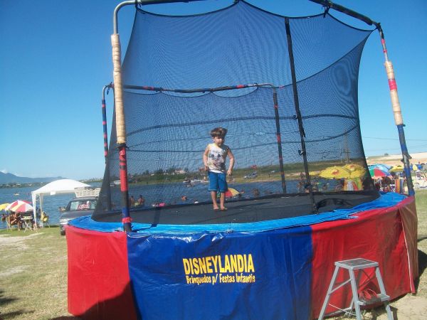 Aluguel. cama elastica